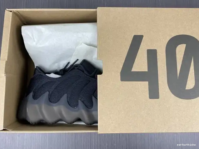 400 ADIDAS YEEZY H68032 0629